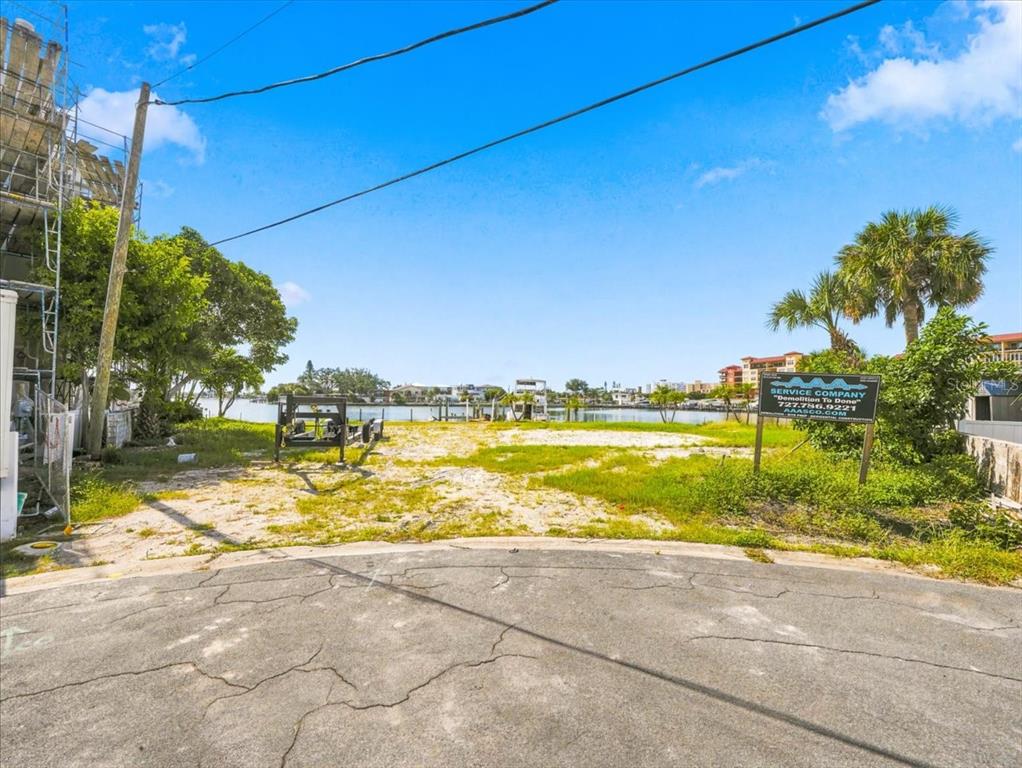 5400 ALOHA DRIVE, ST PETE BEACH, FL — photo 2 of 25