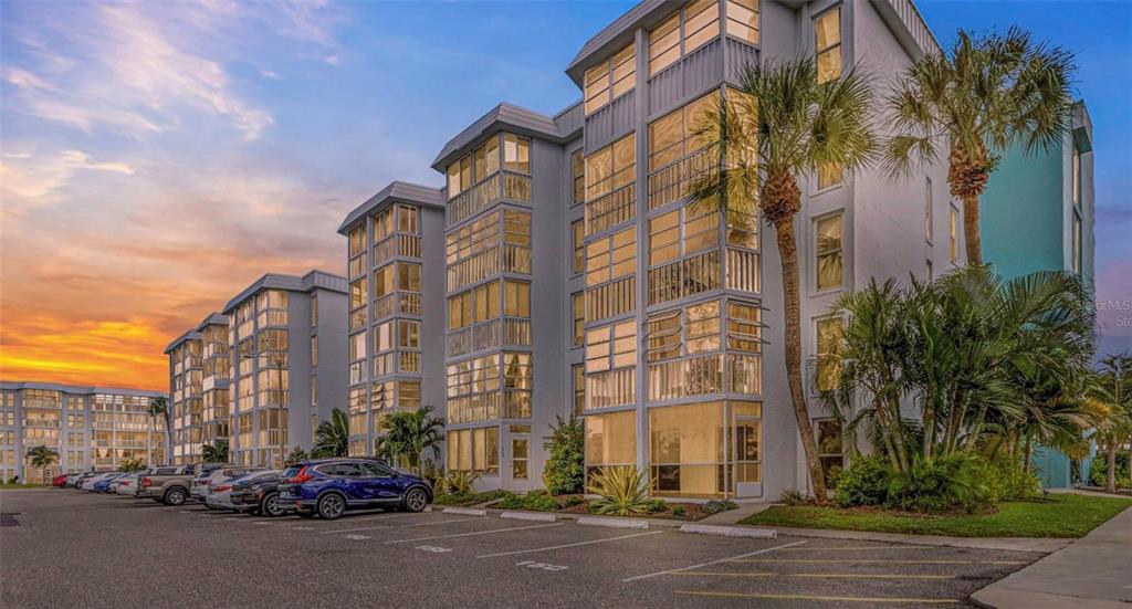 4908 38TH WAY S UNIT 303