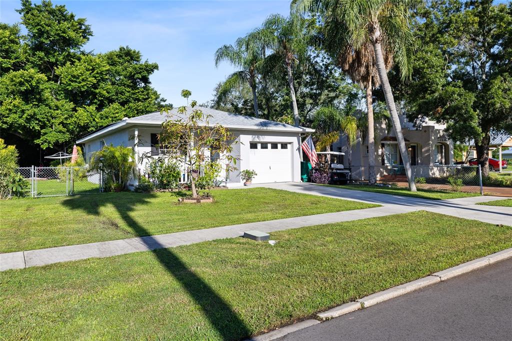 1013 27TH AVENUE W, PALMETTO, FL — photo 3 of 30