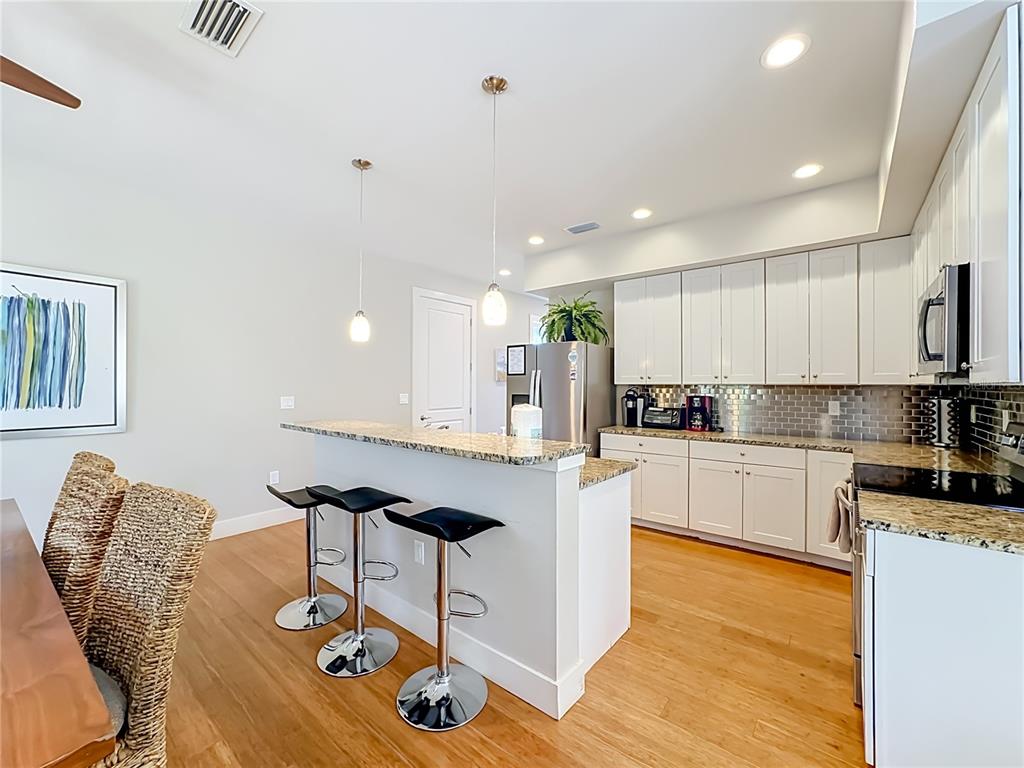 403 42ND STREET, BRADENTON BEACH, FL — photo 4 of 30