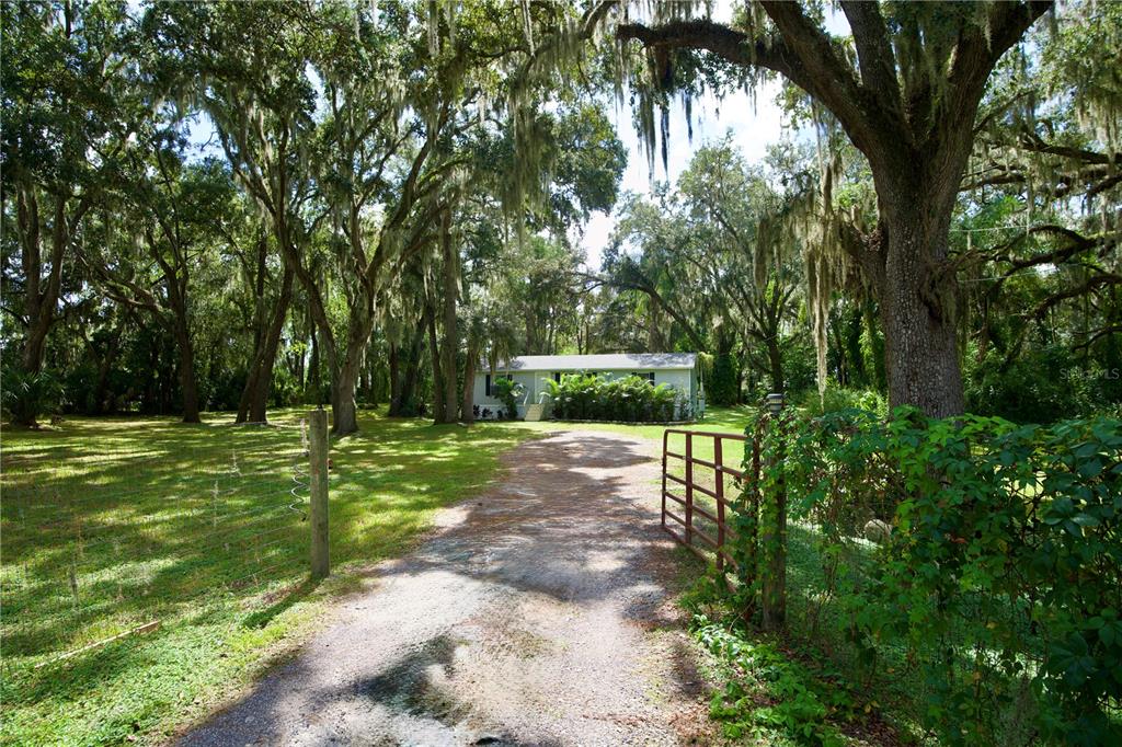 10424 TAMI TRAIL