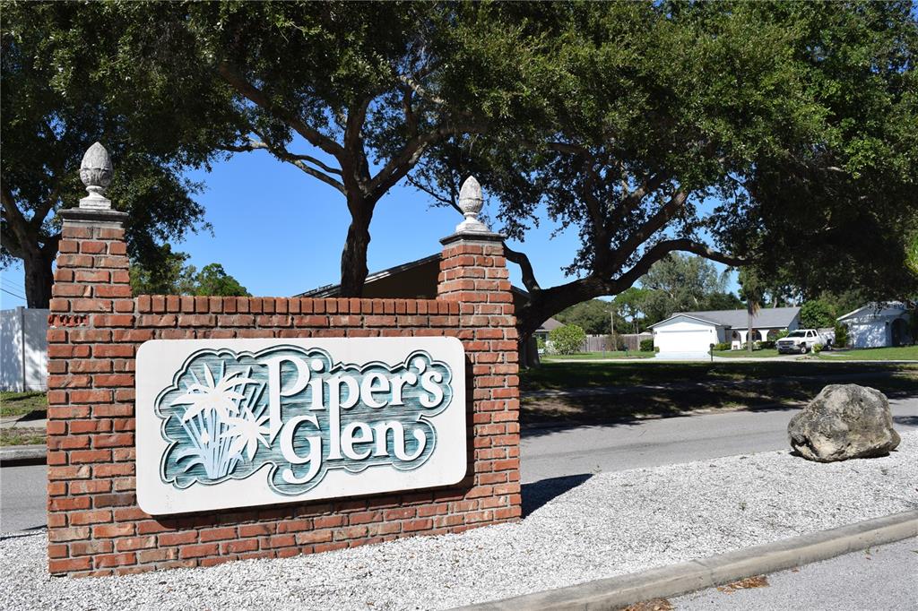 1610 AMBERLEA DRIVE N, DUNEDIN, FL — photo 2 of 17