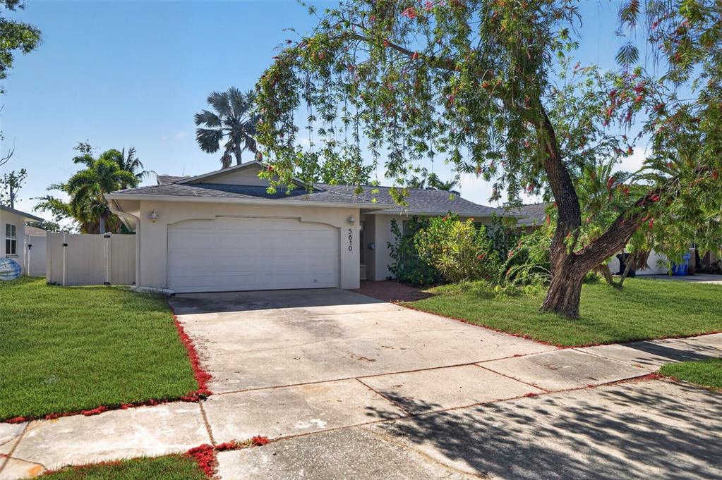 5810 VENETIAN BOULEVARD NE