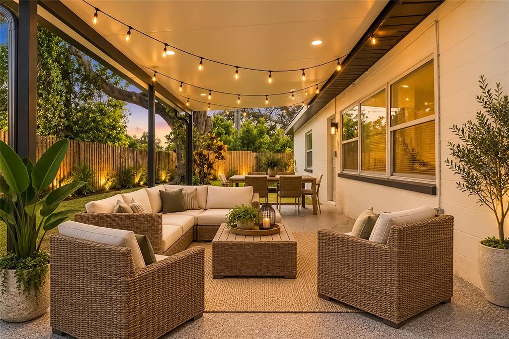 5207 56TH AVENUE N, ST PETERSBURG, FL — photo 4 of 31