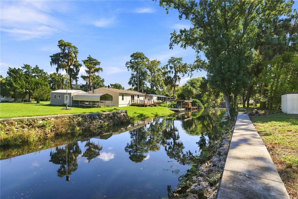 8449 W DIXIE COURT, HOMOSASSA, FL — photo 2 of 30
