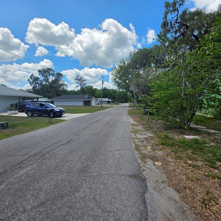 8869 E Ogden LANE, FLORAL CITY, FL — photo 2 of 29