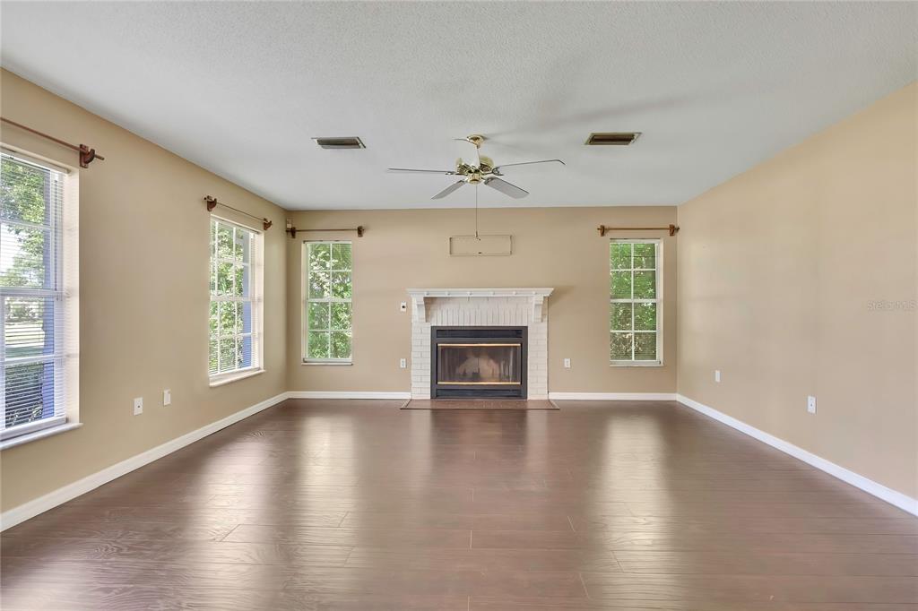 1097 FLORIAN WAY, SPRING HILL, FL — photo 5 of 30