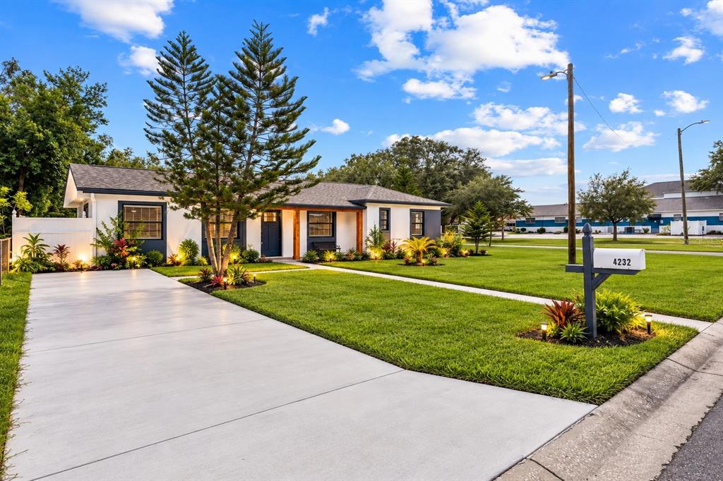 4232 W BAY VIEW AVENUE, TAMPA, FL — photo 4 of 30