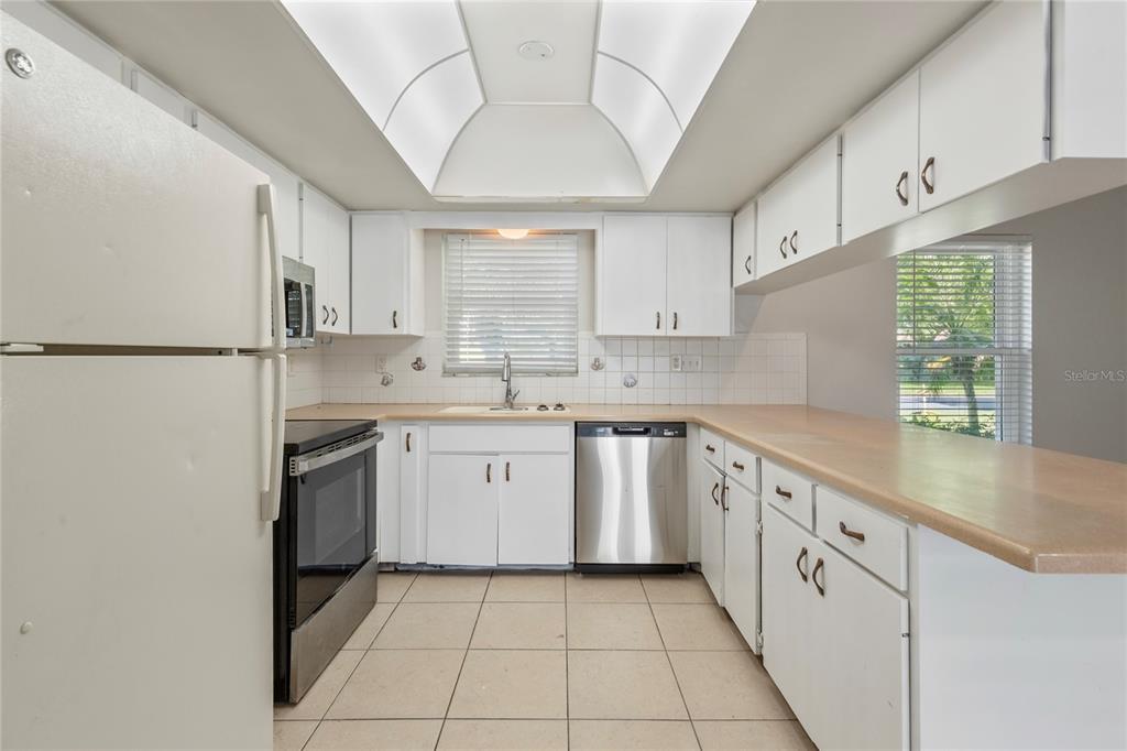 1704 54TH STREET COURT W, BRADENTON, FL — photo 4 of 30