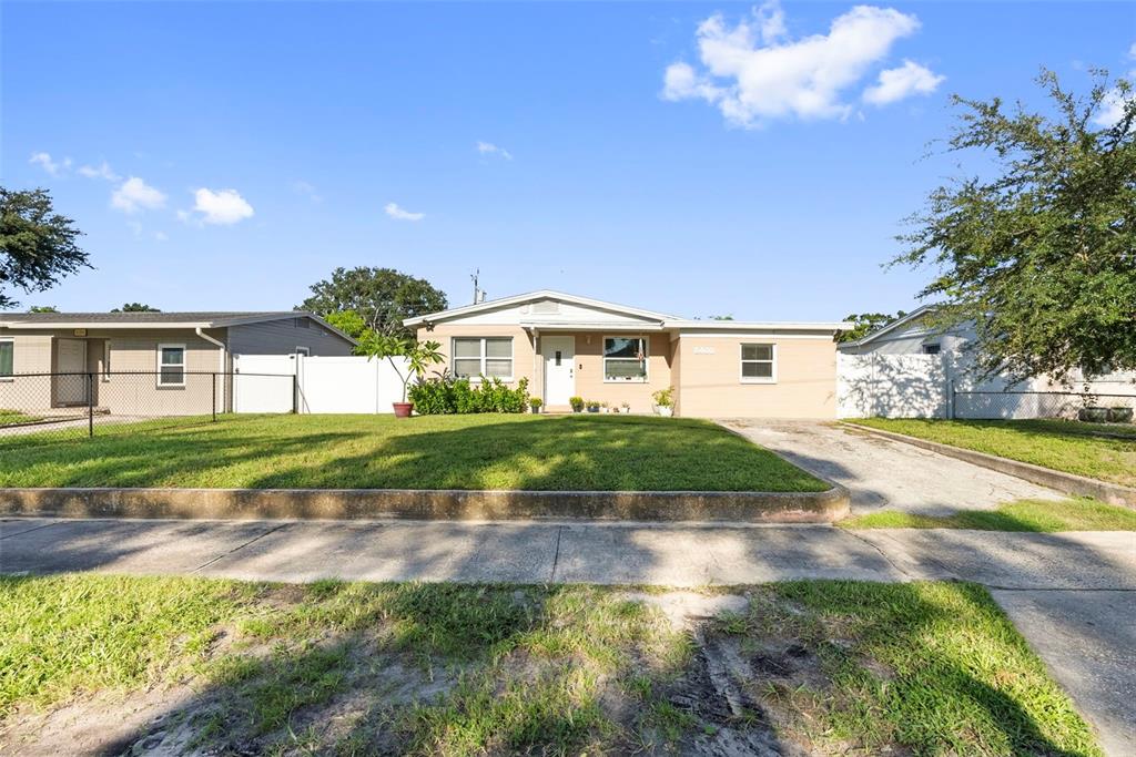 8400 52ND STREET N, PINELLAS PARK, FL — photo 2 of 30