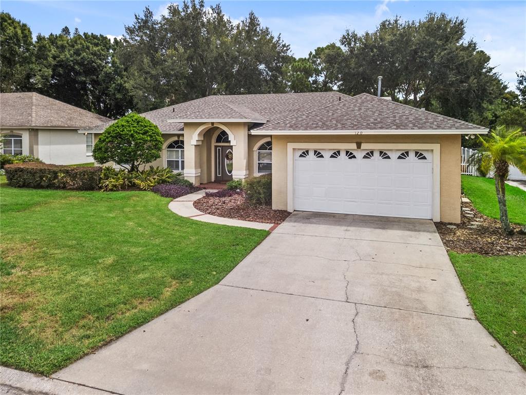 120 LAKE MARIAM WAY, WINTER HAVEN, FL — photo 3 of 30