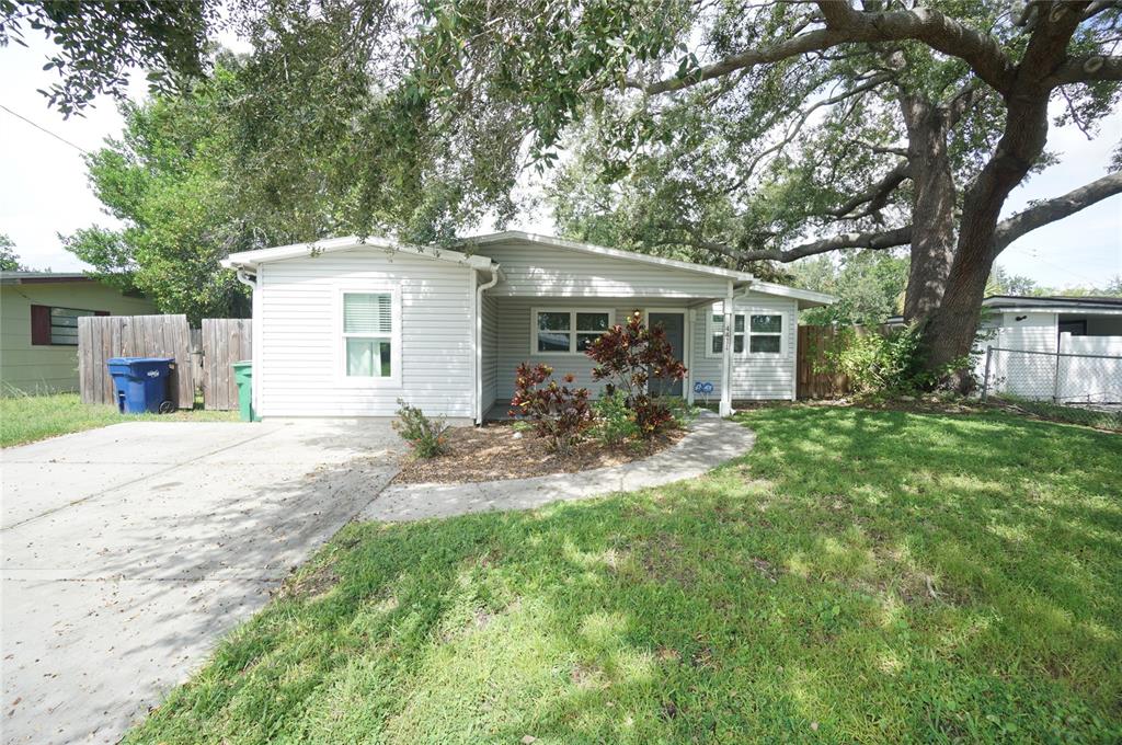 4411 W LEILA AVENUE, TAMPA, FL — photo 2 of 24