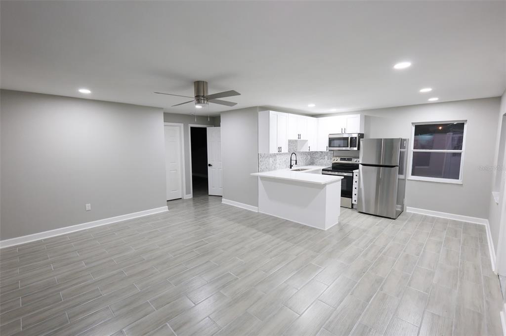 14906 N BAYSHORE DRIVE Unit #2, MADEIRA BEACH, FL — photo 4 of 15