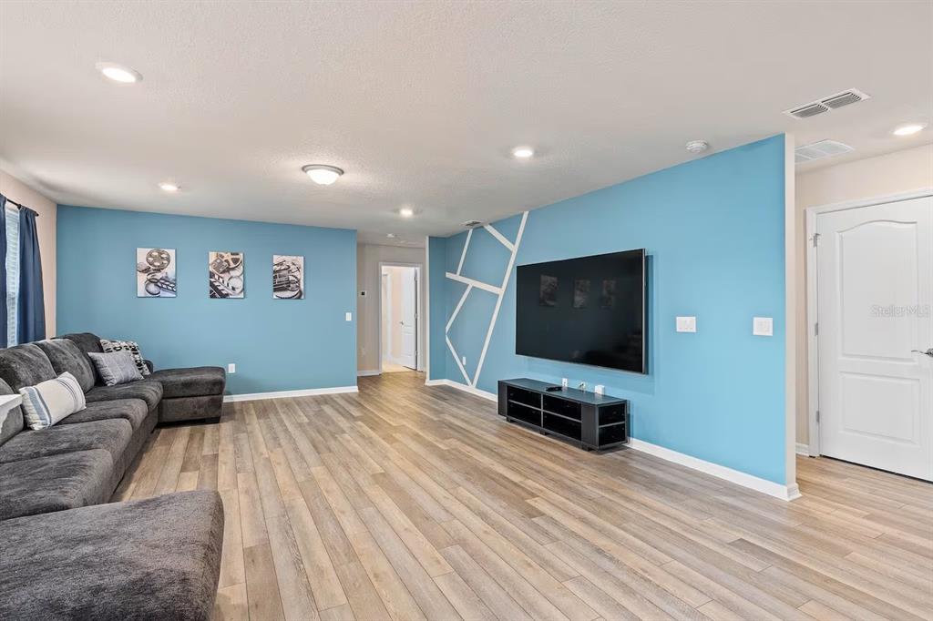 7180 OAKMOSS LOOP, DAVENPORT, FL — photo 4 of 42
