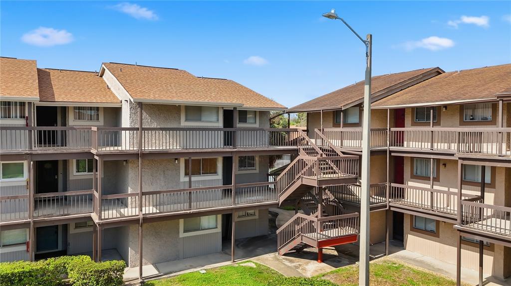 6308 NEWTOWN CIRCLE UNIT 8B5, TAMPA, FL — photo 4 of 27