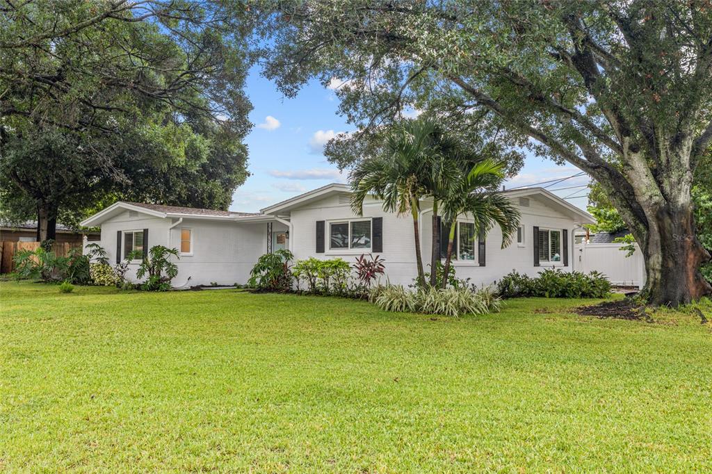 5618 31ST AVENUE N, ST PETERSBURG, FL — photo 5 of 30