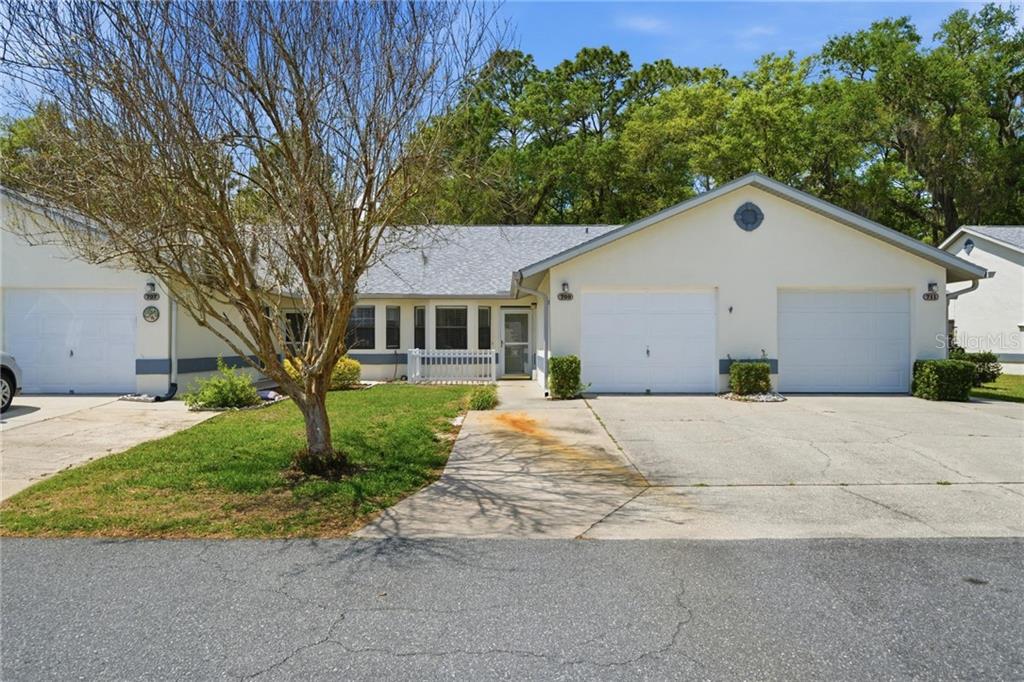 709 Whispering Pines BOULEVARD