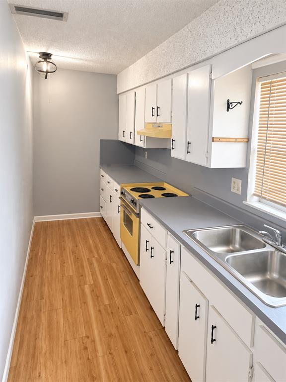 1521 E MEMORIAL BOULEVARD, LAKELAND, FL — photo 3 of 9