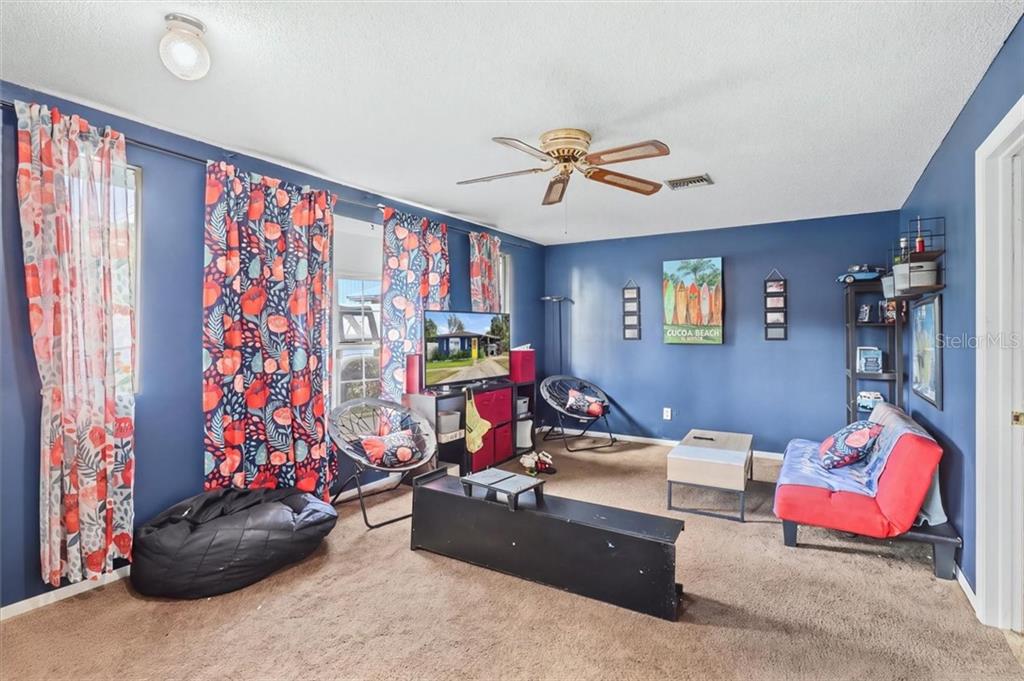 360 S Inglis AVENUE, INGLIS, FL — photo 4 of 30