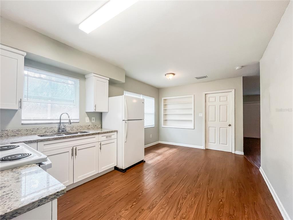 1903 W SPRUCE STREET, TAMPA, FL — photo 4 of 18