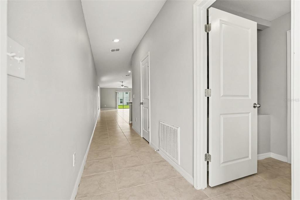 15530 COLT CREEK PLACE, SUN CITY CENTER, FL — photo 3 of 19