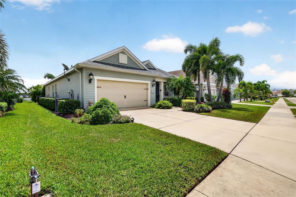 7735 RIDGELAKE CIRCLE, BRADENTON, FL — photo 3 of 30
