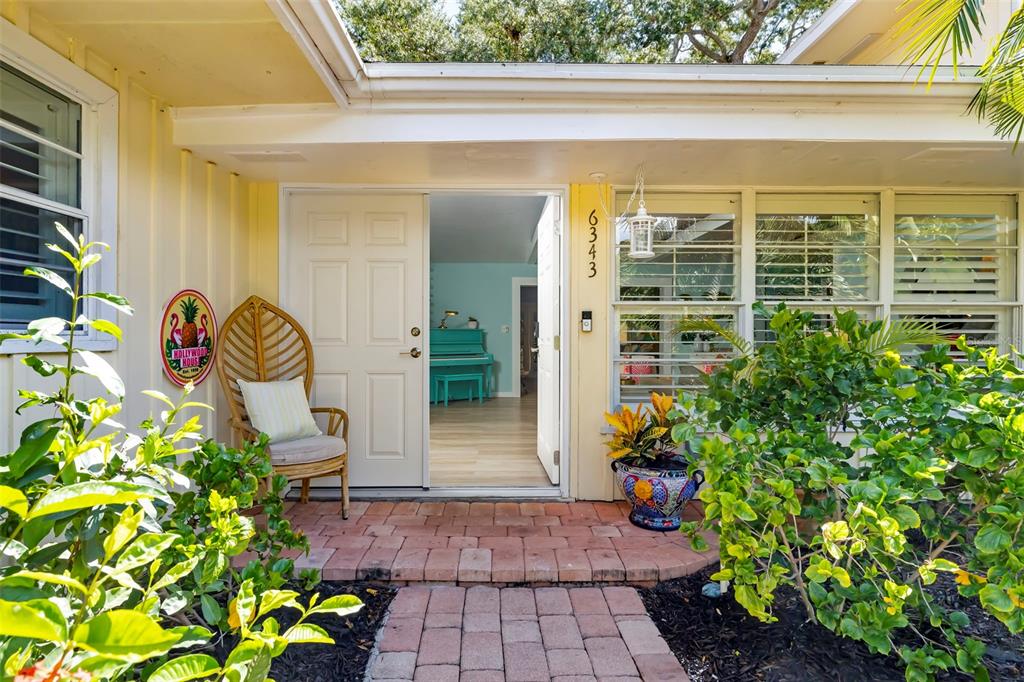 6343 HOLLYWOOD BOULEVARD, SARASOTA, FL — photo 5 of 30