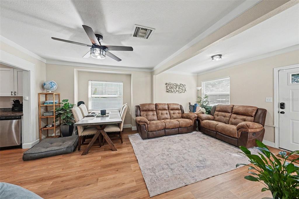 453 41ST AVENUE S, ST PETERSBURG, FL — photo 4 of 23