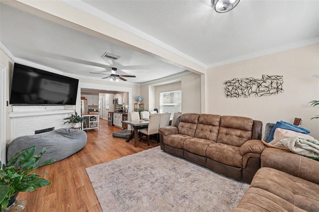 453 41ST AVENUE S, ST PETERSBURG, FL — photo 5 of 23