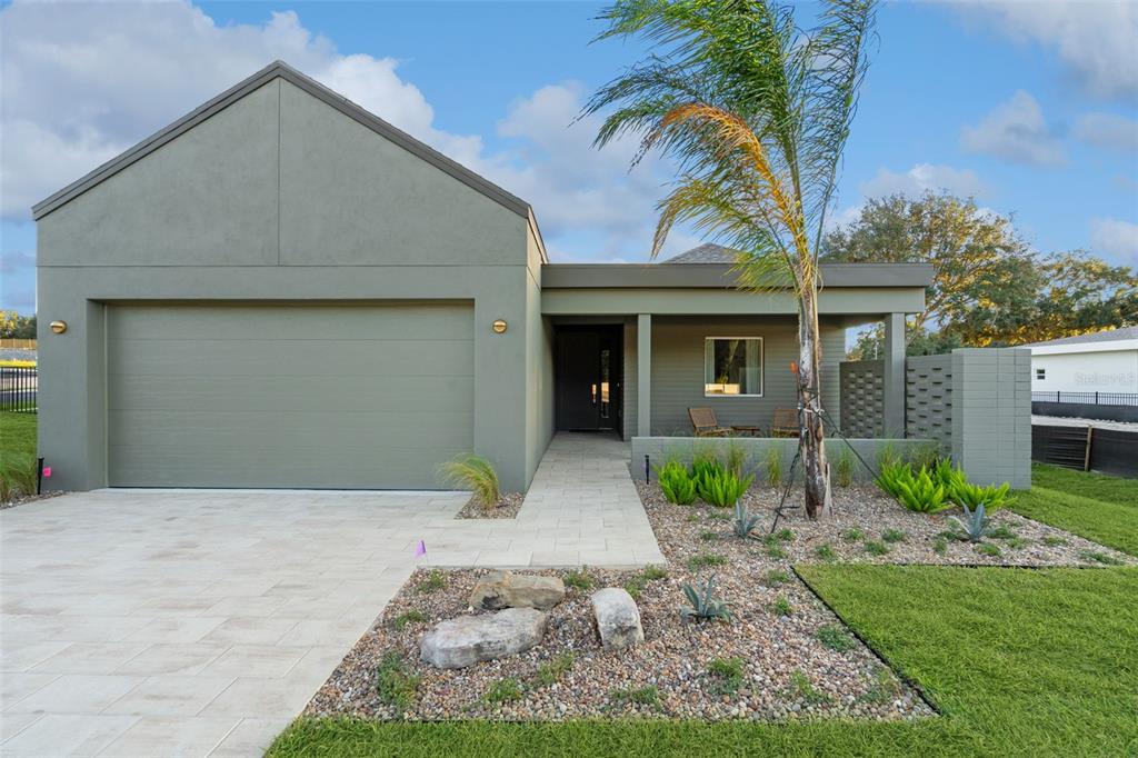 430 SKYFIELD COURT