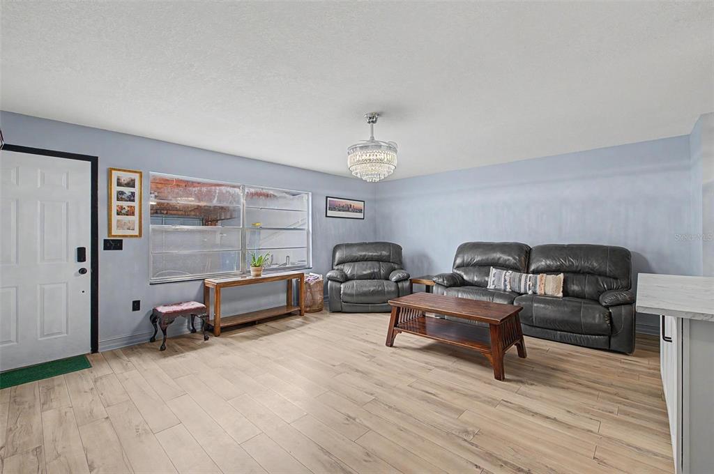 11923 DIETZ DRIVE UNIT 8, TAMPA, FL — photo 3 of 30