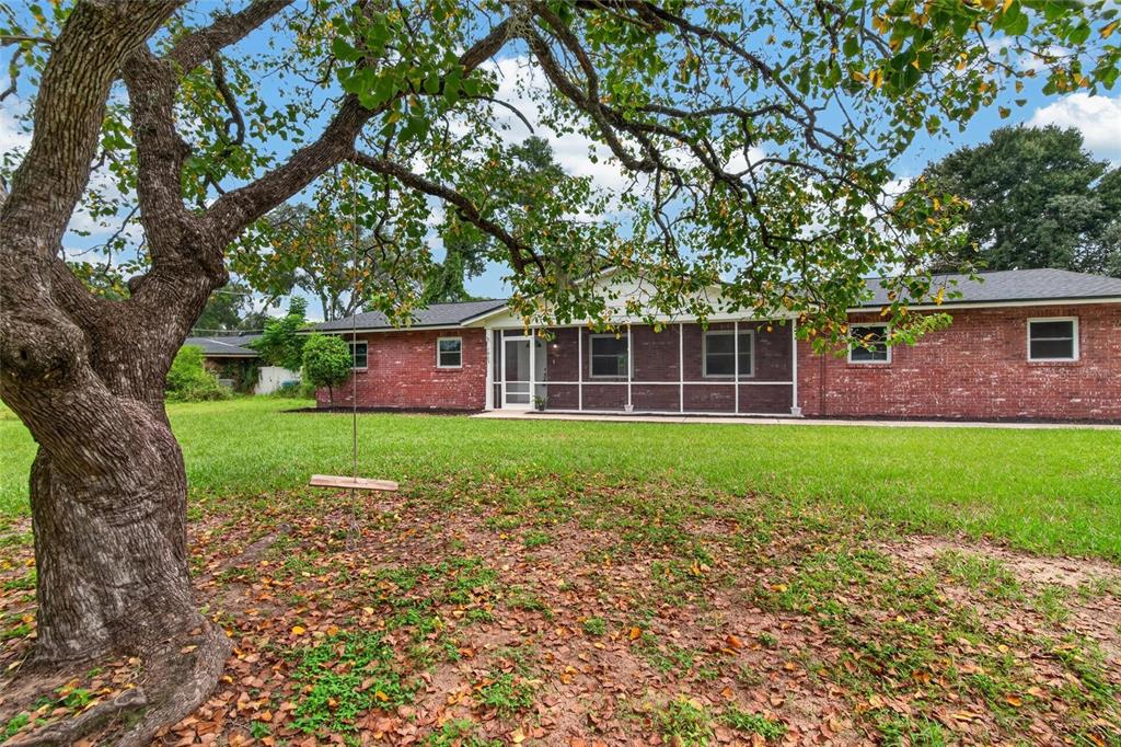 1905 BRYAN ROAD, BRANDON, FL — photo 4 of 30