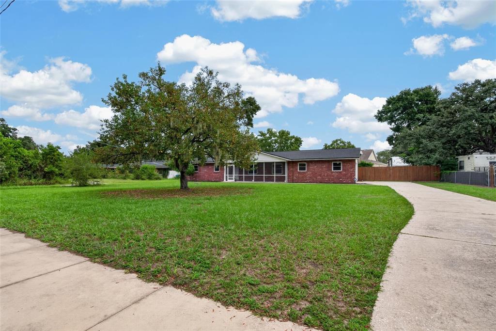 1905 BRYAN ROAD, BRANDON, FL — photo 5 of 30