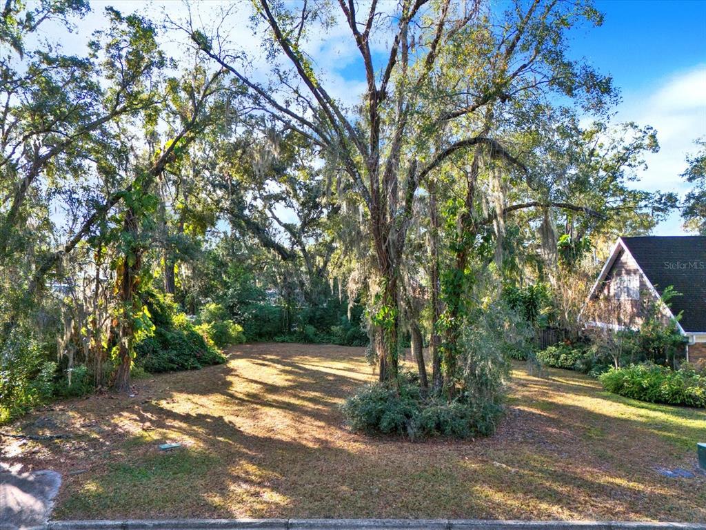1113 N RIVERHILLS DRIVE