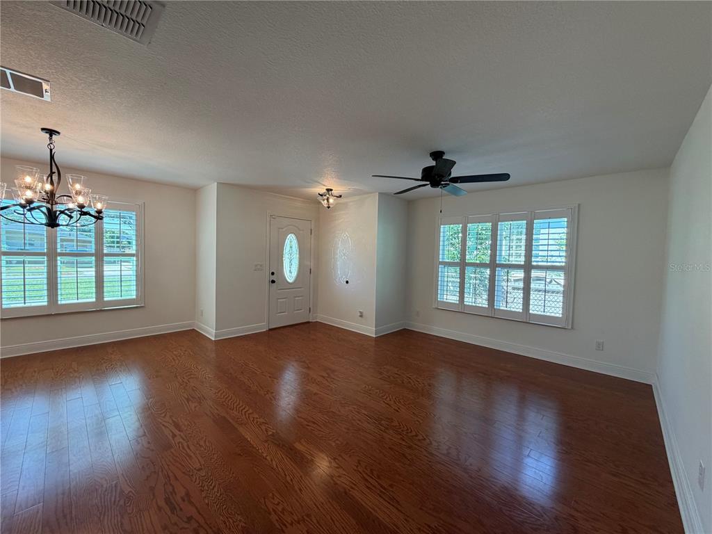 6059 105TH TERRACE N, PINELLAS PARK, FL — photo 4 of 30