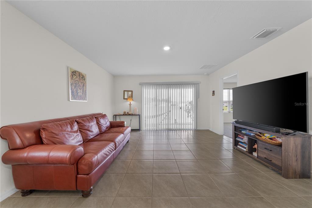 24622 NW 11TH PLACE, NEWBERRY, FL — photo 4 of 30