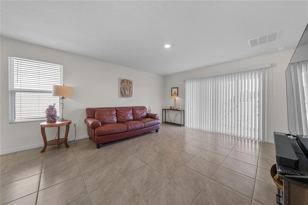 24622 NW 11TH PLACE, NEWBERRY, FL — photo 5 of 30