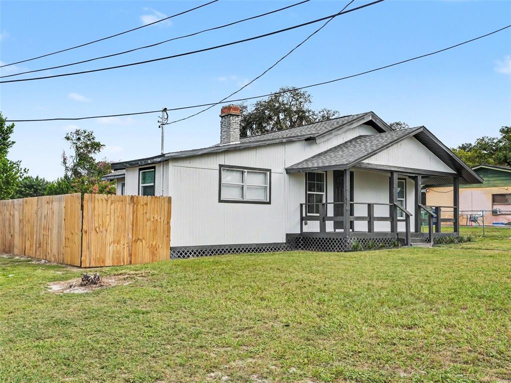 827 AVENUE O SW, WINTER HAVEN, FL — photo 2 of 24