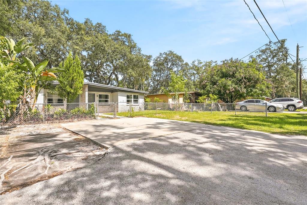1408 E 140TH AVENUE, TAMPA, FL — photo 2 of 30