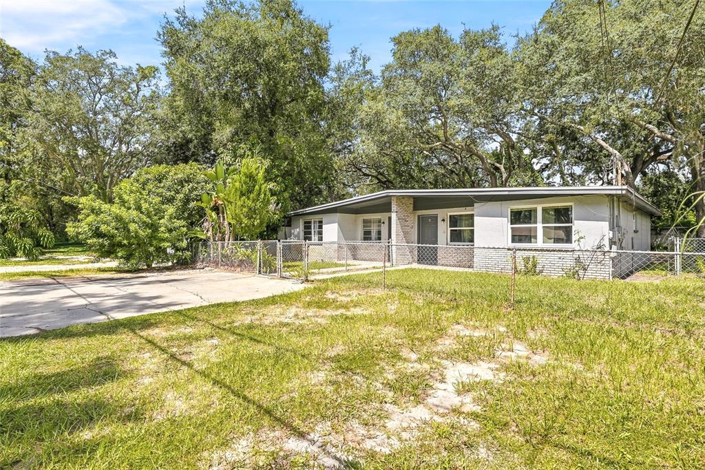 1408 E 140TH AVENUE, TAMPA, FL — photo 4 of 30