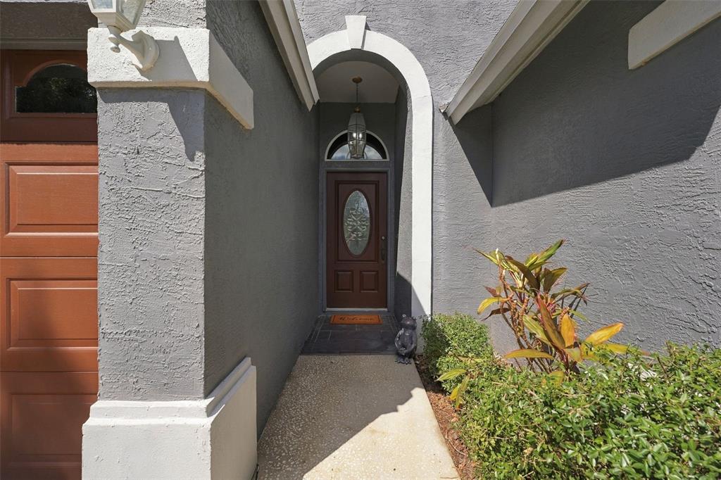 13418 SUNVALE PLACE, TAMPA, FL — photo 4 of 30