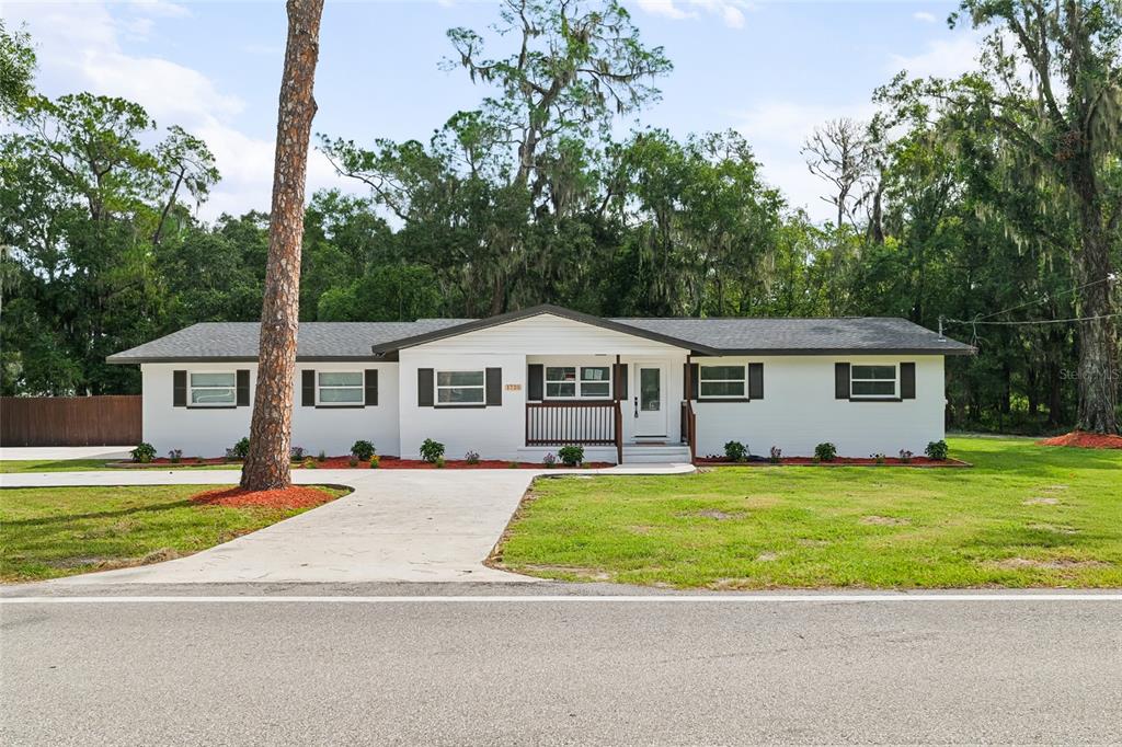 1725 WALKER ROAD