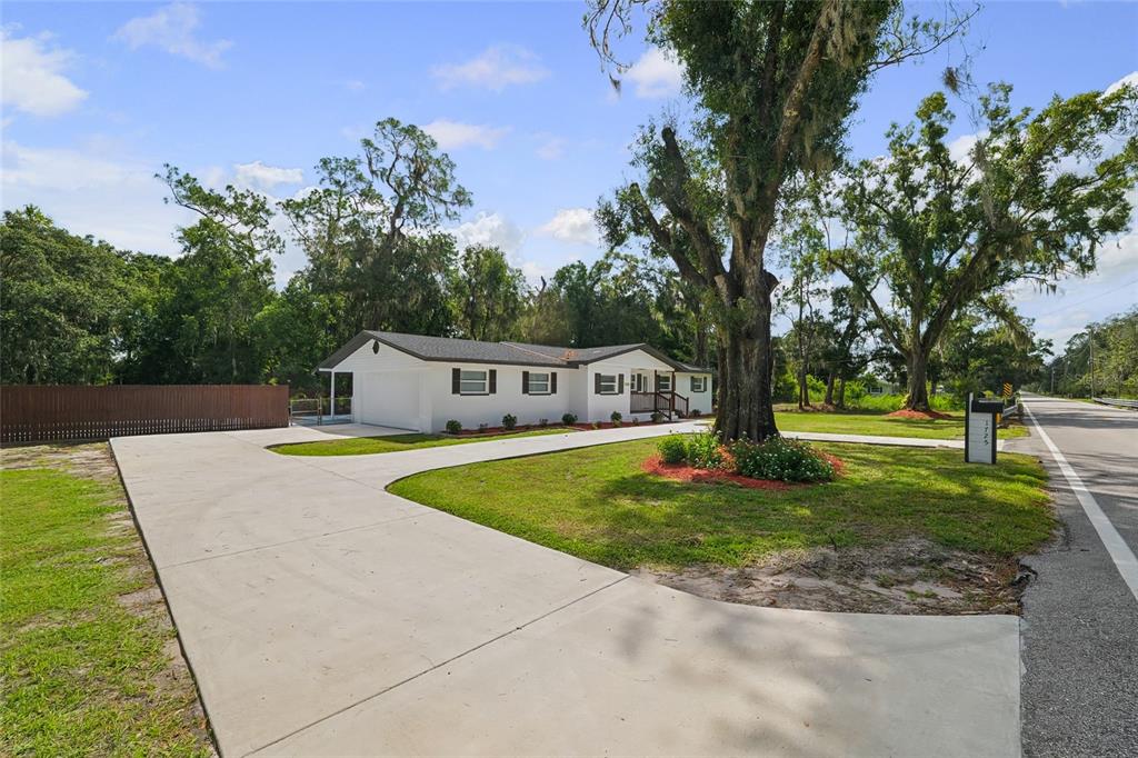 1725 WALKER ROAD, LAKELAND, FL — photo 5 of 30