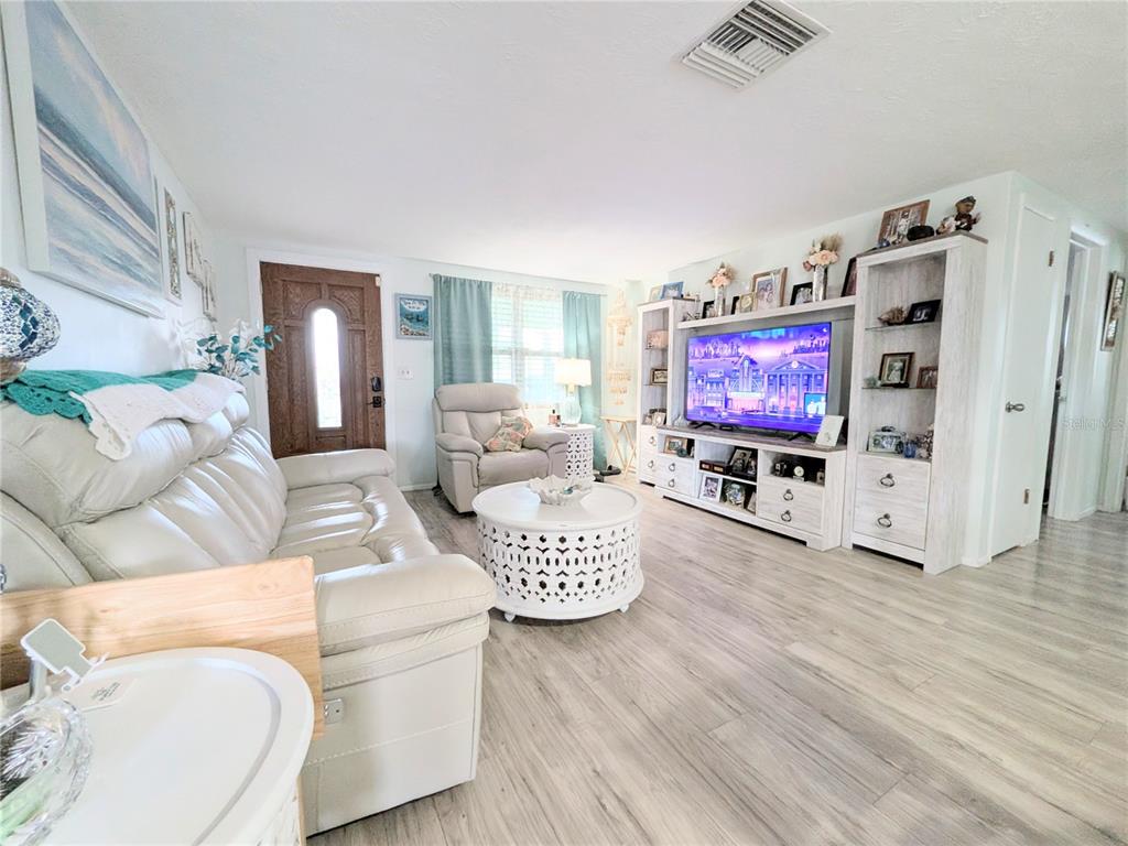 3748 REDWOOD DRIVE, HOLIDAY, FL — photo 3 of 10