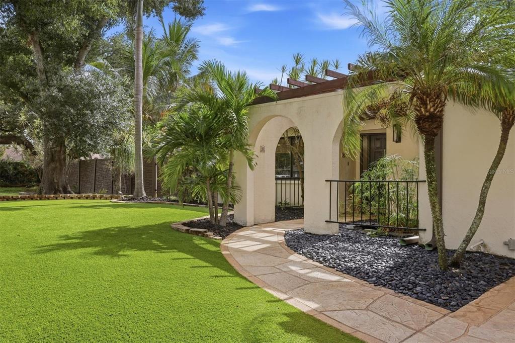 624 SAINT ANDREWS DRIVE, SARASOTA, FL — photo 4 of 30
