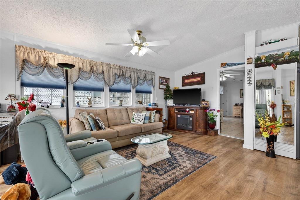 35051 CONDOMINIUM BOULEVARD, ZEPHYRHILLS, FL — photo 5 of 30
