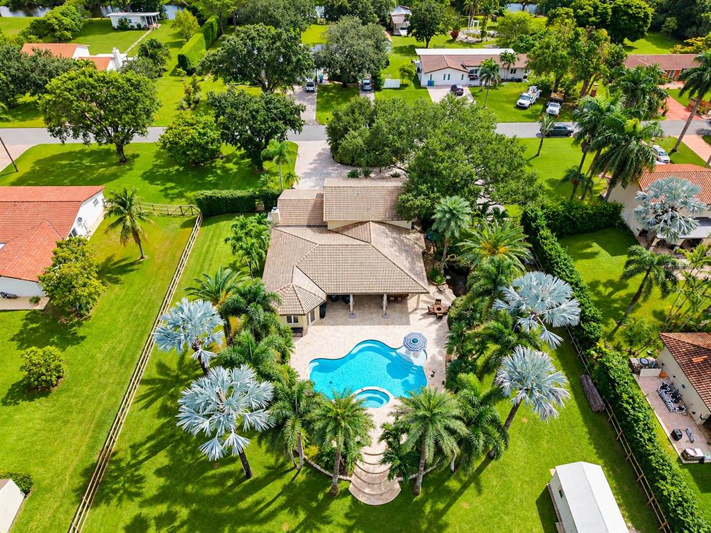 3800 SW 137TH AVENUE, MIRAMAR, FL — photo 4 of 30