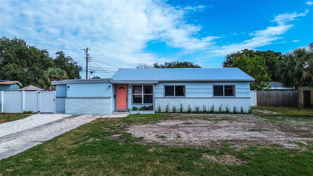 7583 MEADOWLAWN DRIVE N