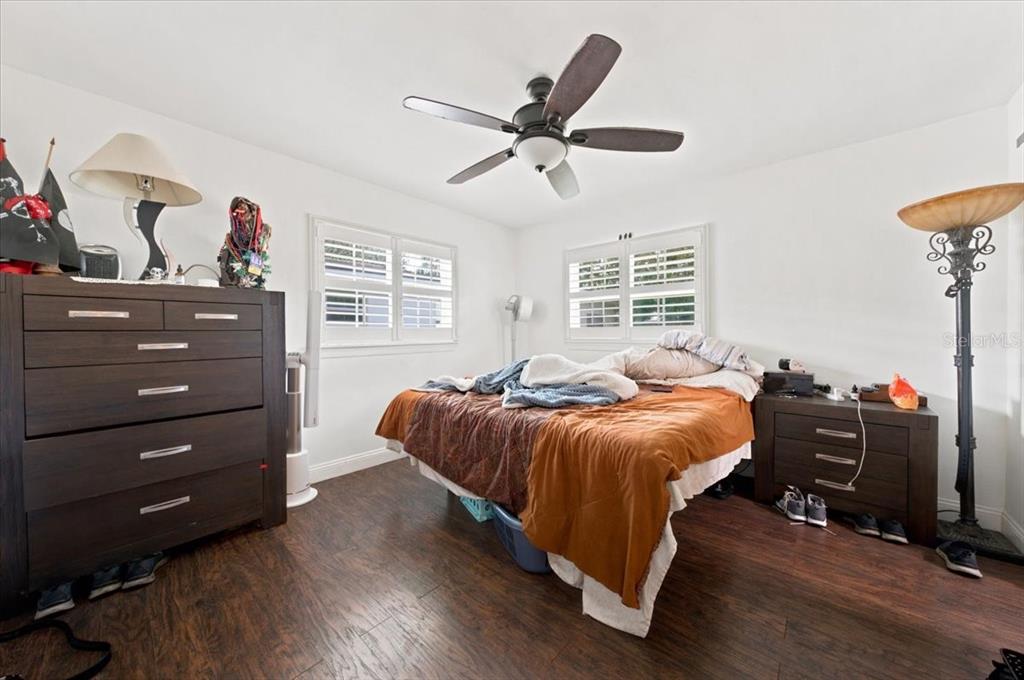 3004 W MARLIN AVENUE, TAMPA, FL — photo 5 of 30