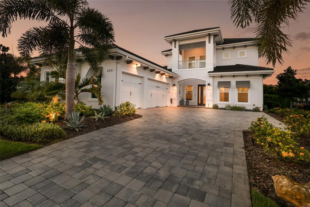 8281 PAVIA WAY, LAKEWOOD RANCH, FL — photo 2 of 98